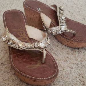 Gold beaded thong sandal 7M